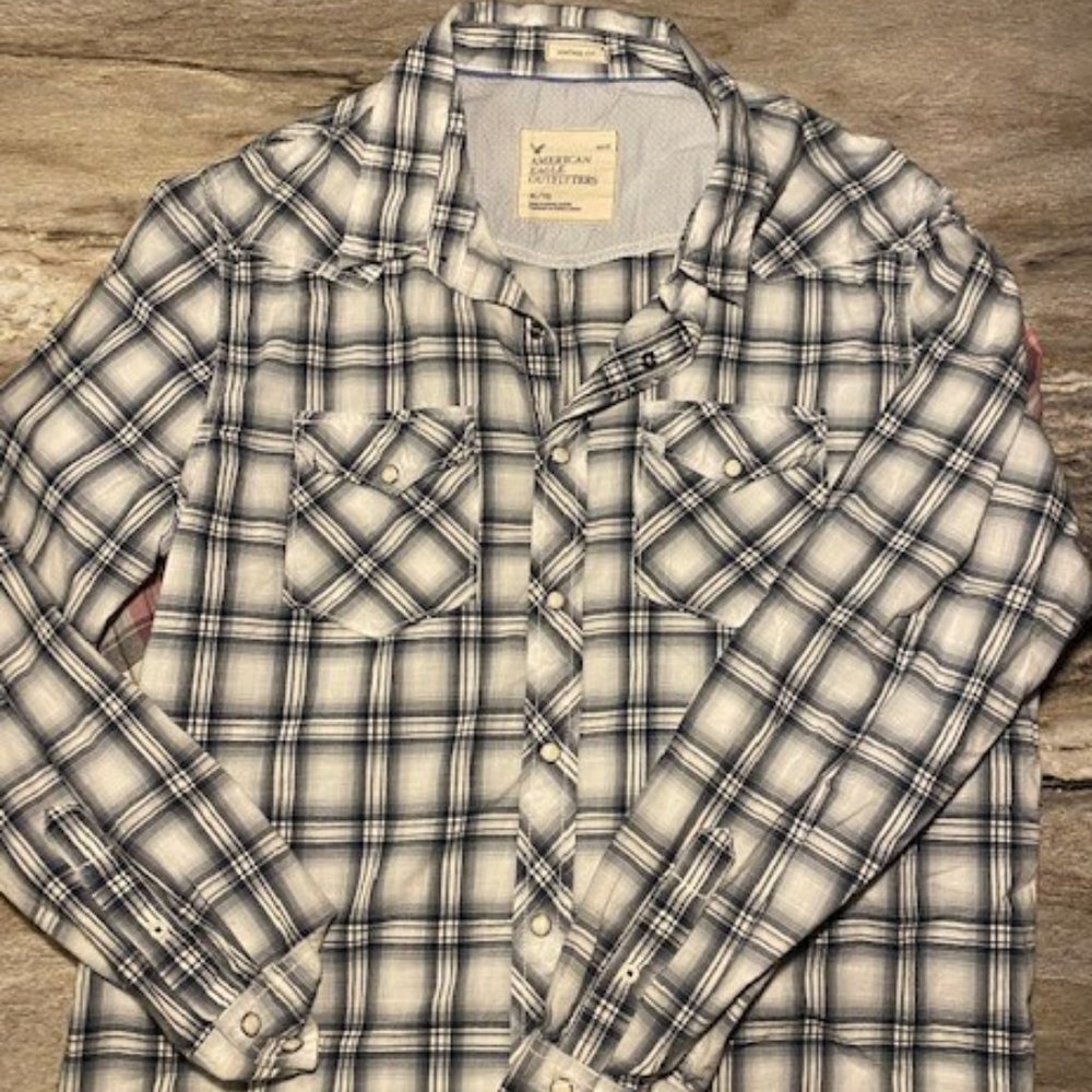 Men's XL American Eagle Button down shirt